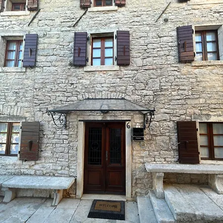 Aneta Authentic Istrian House With Pool & Garden - Pet Friendly